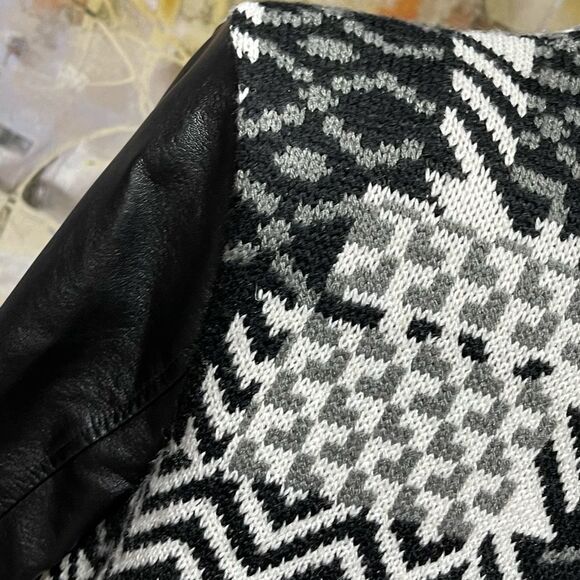Textured Woven Cardigan Front Sweater W/Leather Sleeve and Trim Small - Picture 13 of 16